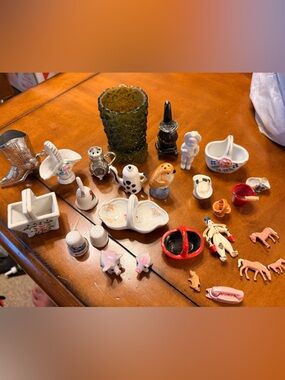 Lot Of Miniatures And Vintage green Glass Toothpick Holder